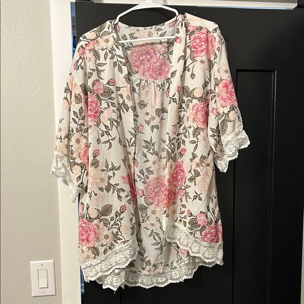 Floral Kimono with Lace Trim
